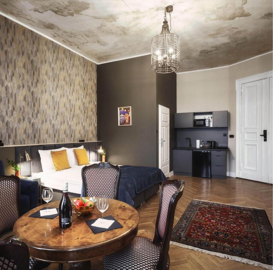 Apartamenty Piotrkowska 82 By Good Time Lodz  Exterior photo